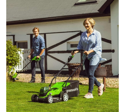 Газонокосилка аккумуляторная Greenworks 24V GD24LM33K2 (1хАКБ 2Ач и ЗУ) 33см