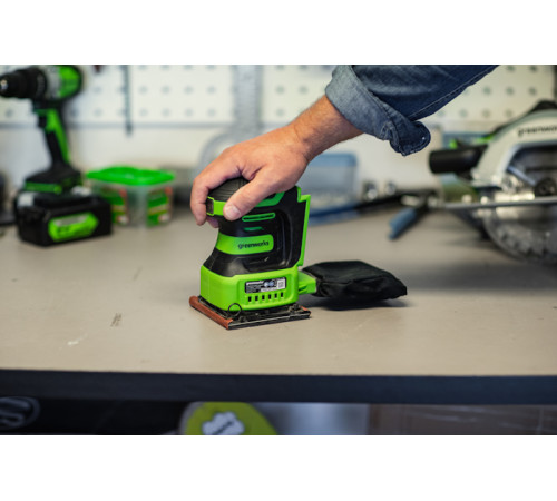 Виброшлифмашина Greenworks G24SS14 (без АКБ)