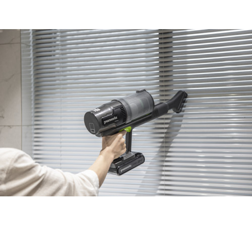 Пылесос вертикальный аккумуляторный Greenworks 24V G24SVK4 (1хАКБ 4Ач и ЗУ)