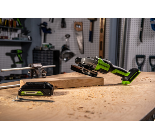 Угловая шлифовальная машина аккумуляторная Greenworks 24V GD24AGK2 (1хАКБ 2 Ач и ЗУ) в сумке