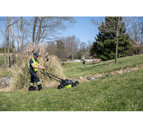 Газонокосилка аккумуляторная Greenworks 82V GC82LM61S TwinForce (без АКБ и ЗУ) 61см самоходная