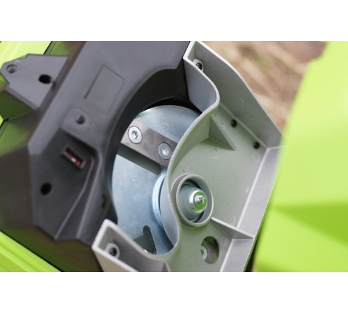 Садовый измельчитель Greenworks GACSB 2206707