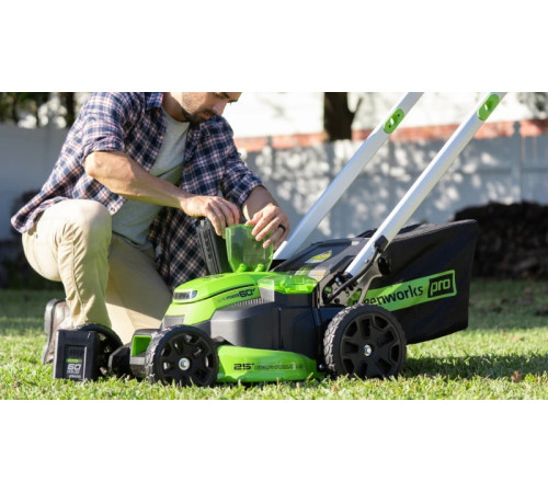 Газонокосилка аккумуляторная Greenworks 60V GD60LM61 (без АКБ и ЗУ) 61 см, самоходная, бесщеточная