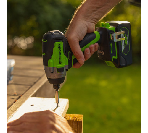 Винтоверт ударный аккумуляторный Greenworks 24V GD24ID3 (1x4Ач, ЗУ, кор) 300Нм, 3 режима, 0-2800об/м