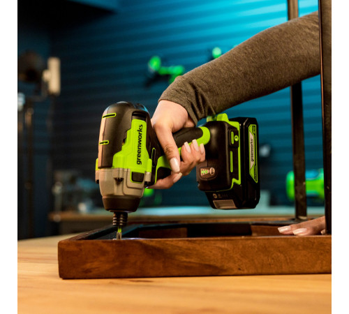 Винтоверт ударный аккумуляторный Greenworks 24V GD24ID3 (1x4Ач, ЗУ, кор) 300Нм, 3 режима, 0-2800об/м