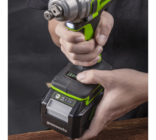 Гайковерт ударный аккумуляторный Greenworks 24V GD24IW400 б/щет (1АКБх4Ач и ЗУ) коробка