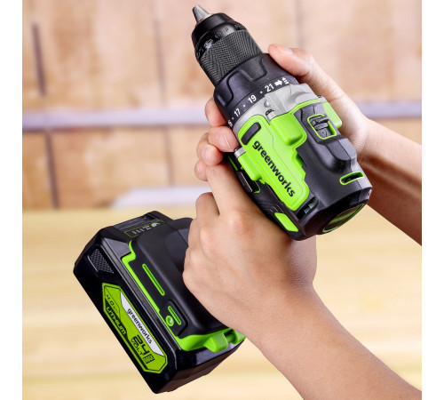 Дрель-шуруповерт аккумуляторная Greenworks 24V GD24DD90 (2хАКБ 4Ач и ЗУ) 90Нм коробка