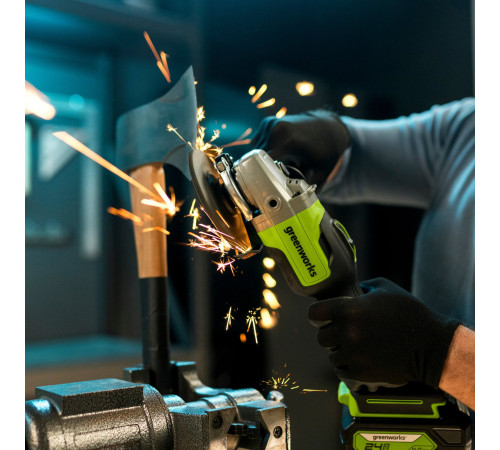 Угловая шлифовальная машина аккумуляторная Greenworks 24VGD24AG (1АКБx5Ач и ЗУ) б/щет 125 мм 10500 о