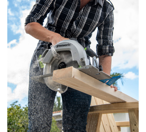 Циркулярная пила аккумуляторная Greenworks 24V GD24CS (1хАКБ 5Ач и ЗУ) коробка
