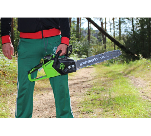 Цепная пила аккумуляторная Greenworks 40V GD40CS18 (с 1хАКБ 5Ач и ЗУ) 40 см